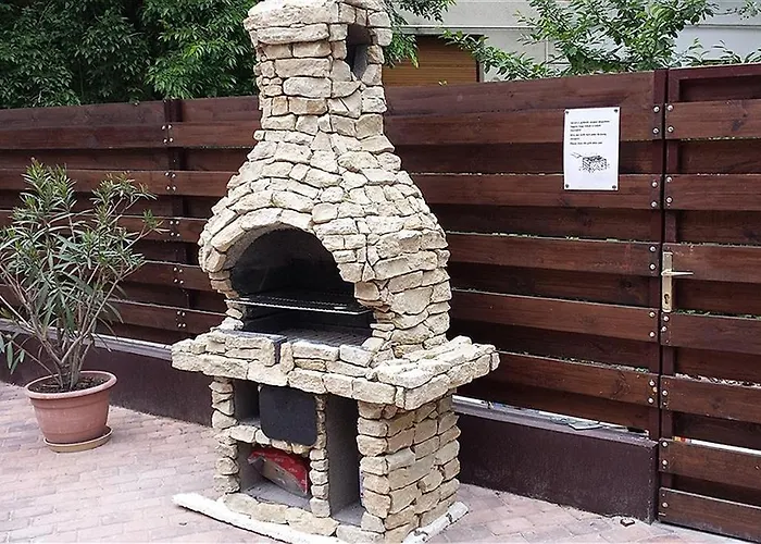 Apartment- 6 שיופוק