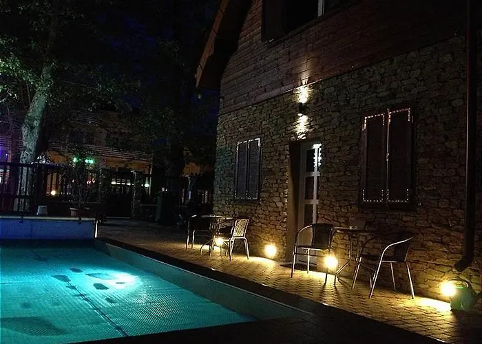 Apartment- 6 דירה שיופוק